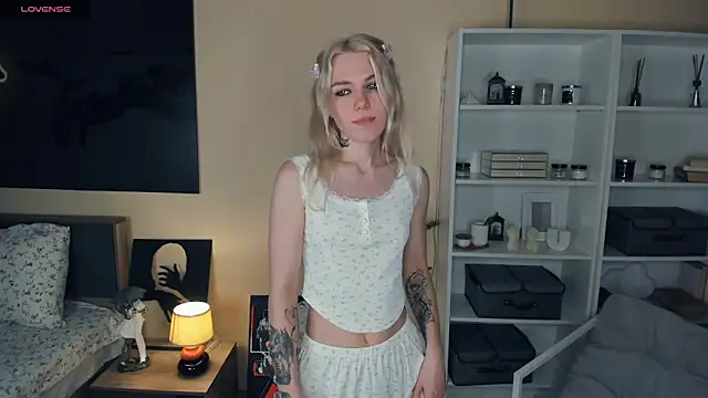 DianeHonnette online show from 9, 10, 2025