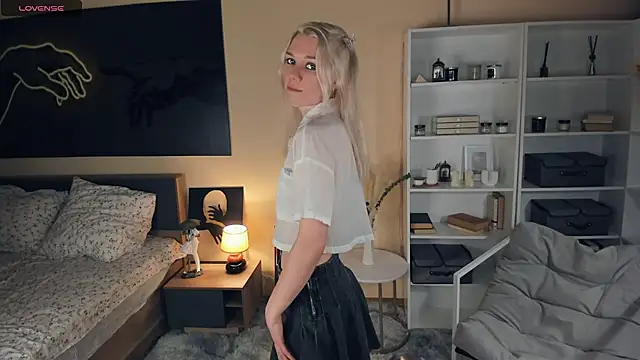 DianeHonnette online show from 5, 10, 2025