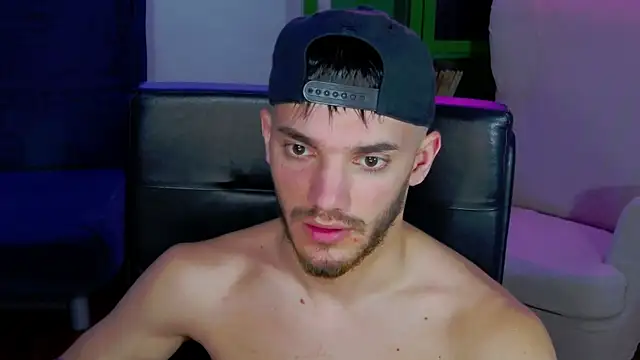 DominicValente online show from 7, 11, 2025