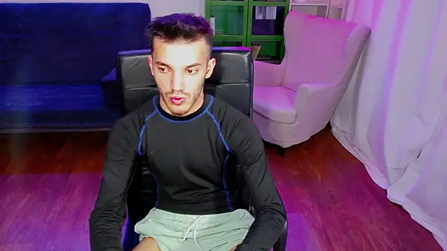 DominicValente online show from 22, 10, 2025