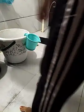 sassyishhu76 online show from 9, 11, 2025