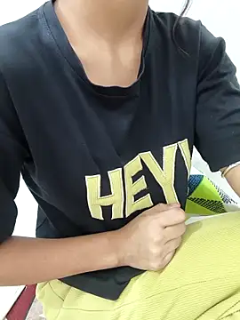 sassyishhu76 online show from 22, 2, 2026