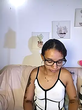 Suzanelee1 online show from 30, 10, 2025