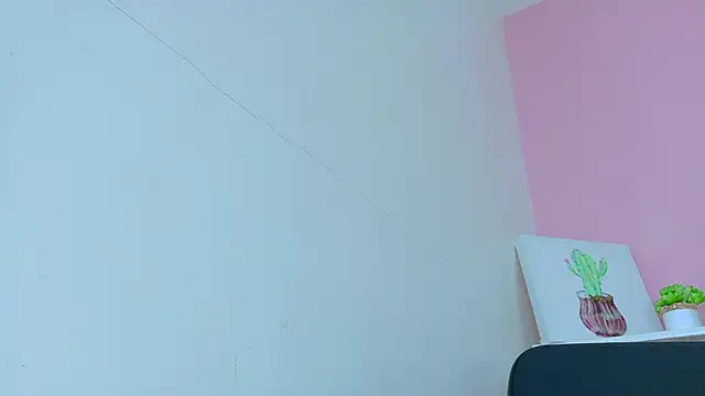 Snapshot of KeendraFox_ chatting on 8, 7, 2026 KeendraFox online show from 8, 7, 2026