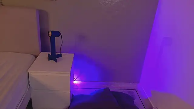 KeendraFox  online show from 26, 11, 2025