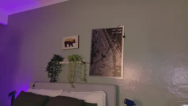 KeendraFox  online show from 28, 10, 2025