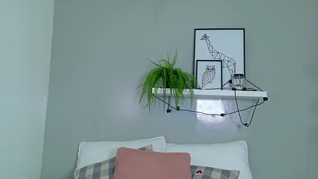 KeendraFox  online show from 25, 10, 2025