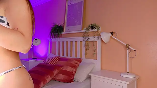 KeendraFox  online show from 19, 3, 2026