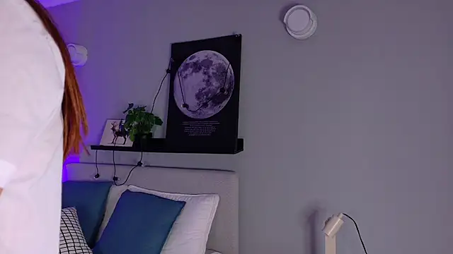 KeendraFox  online show from 11, 3, 2026