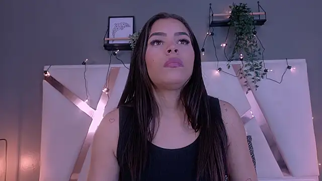 KeendraFox  online show from 26, 9, 2025