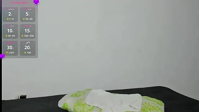 Snapshot of Cherrysweetyx chatting on 17, 6, 2026 Cherrysweetyx online show from 17, 6, 2026