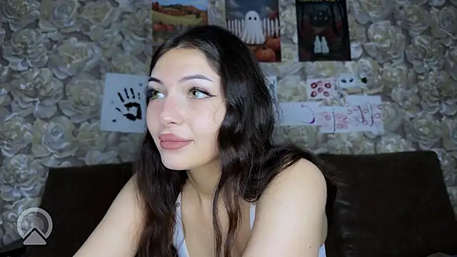 sweeet strawberies online show from 29, 10, 2025
