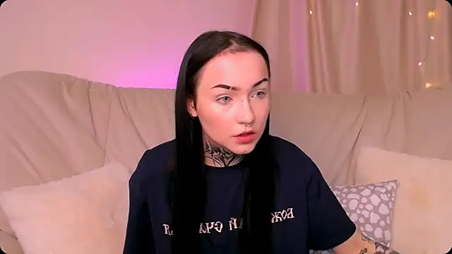 MollyKissy online show from 16, 11, 2025