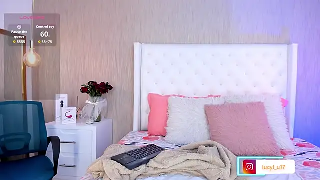 Lucy Lu17 online show from 1, 12, 2025