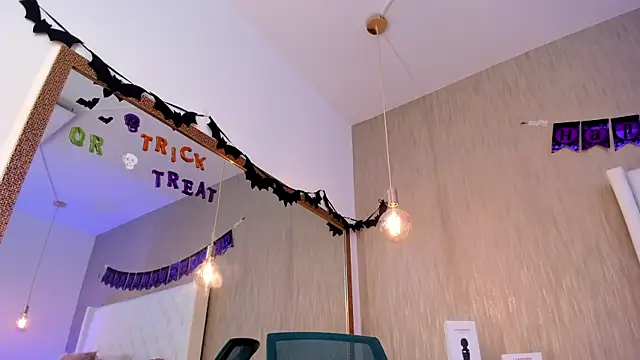 Lucy Lu17 online show from 7, 10, 2025