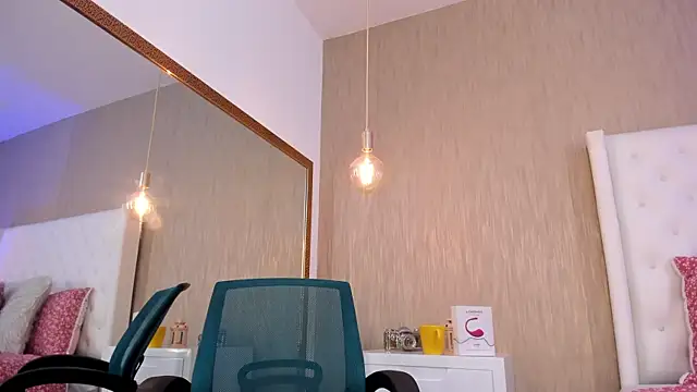 Lucy Lu17 online show from 30, 9, 2025