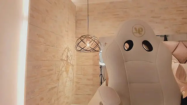 grace daviss online show from 25, 3, 2026