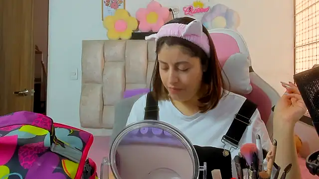 queenalexxa111 online show from 18, 12, 2025