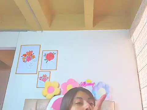 queenalexxa111 online show from 23, 9, 2025