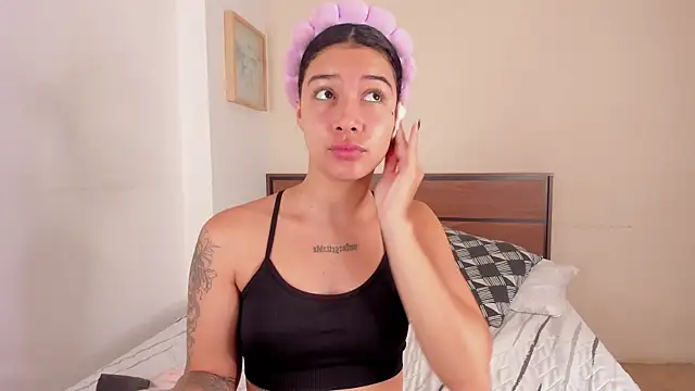 SofiaClarkson online show from 12, 1, 2026