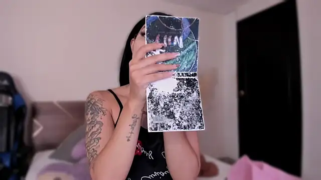 SofiaClarkson online show from 15, 11, 2025