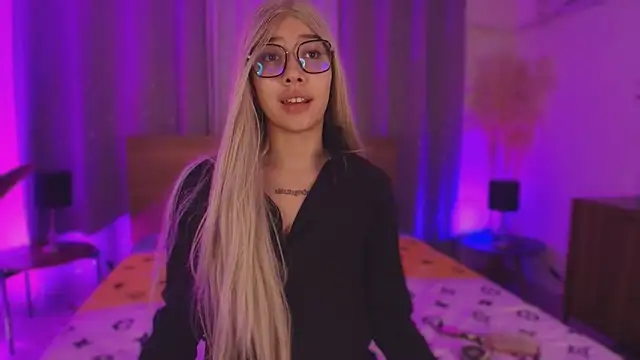 SofiaClarkson online show from 13, 10, 2025