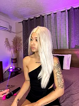 SofiaClarkson online show from 5, 11, 2025