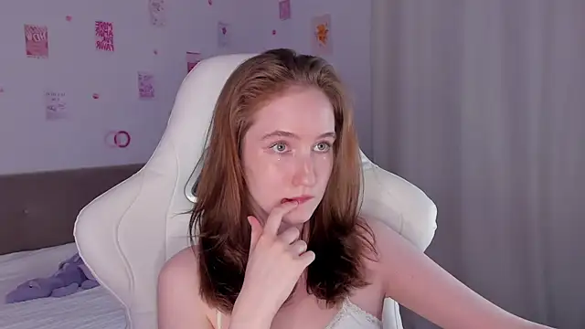 CrystalSoul  online show from 20, 9, 2025