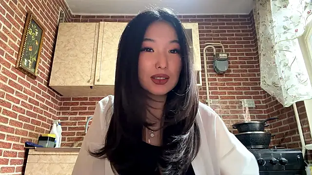 EmmaLeexth online show from 24, 3, 2026