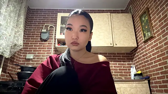 EmmaLeexth online show from 29, 3, 2026