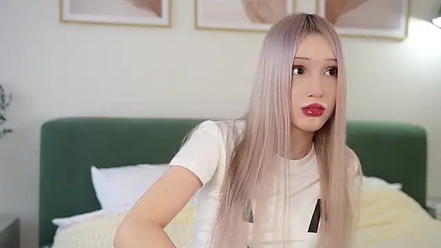 Laura Obsidian online show from 2, 10, 2025