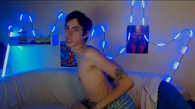 Snapshot of AlexNaughty14 chatting on 6, 10, 2025 AlexNaughty14 online show from 6, 10, 2025