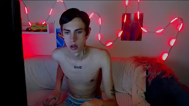 Snapshot of AlexNaughty14 chatting on 8, 10, 2025 AlexNaughty14 online show from 8, 10, 2025