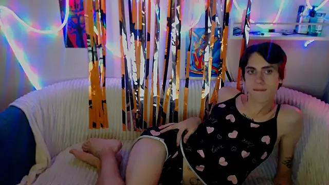 Snapshot of AlexNaughty14 chatting on 1, 11, 2025 AlexNaughty14 online show from 1, 11, 2025