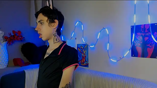 Snapshot of AlexNaughty14 chatting on 12, 10, 2025 AlexNaughty14 online show from 12, 10, 2025