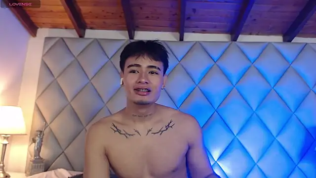 Clement Reyes online show from 4, 11, 2025