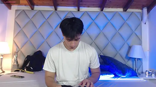 Clement Reyes online show from 12, 11, 2025