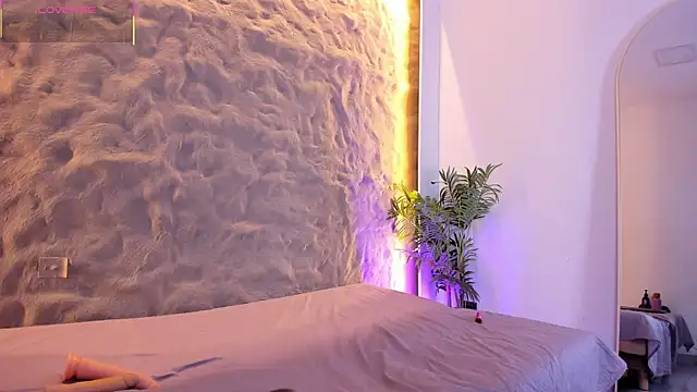 Naomy gyal online show from 4, 12, 2025