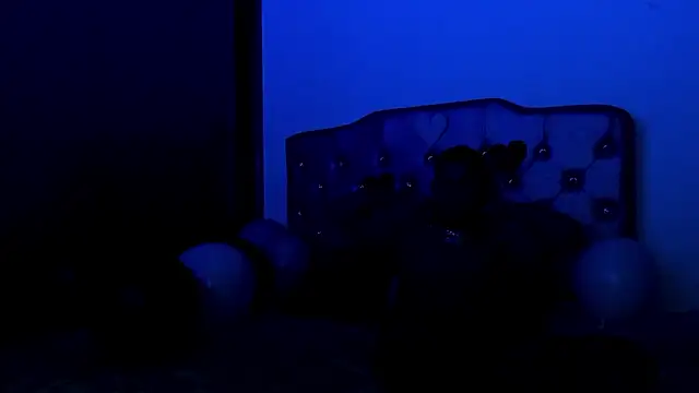 IslaRose7 online show from 14, 2, 2026