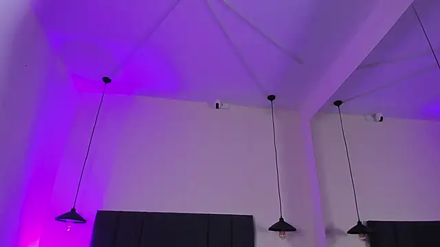 SabrinaV  online show from 8, 11, 2025