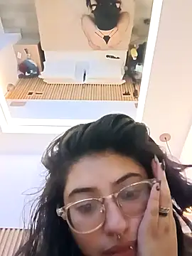 SabrinaV  online show from 12, 4, 2026