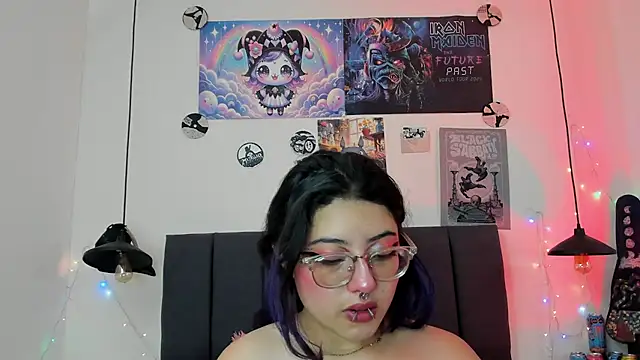 SabrinaV  online show from 8, 5, 2026