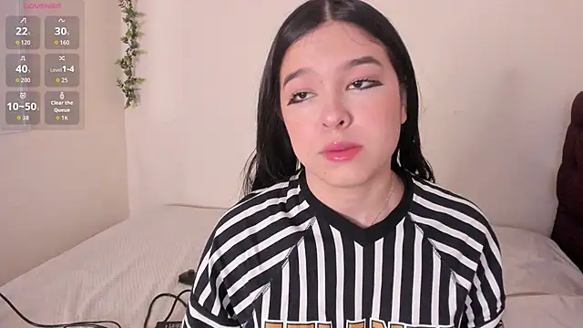 Dulcee 1 online show from 7, 4, 2026