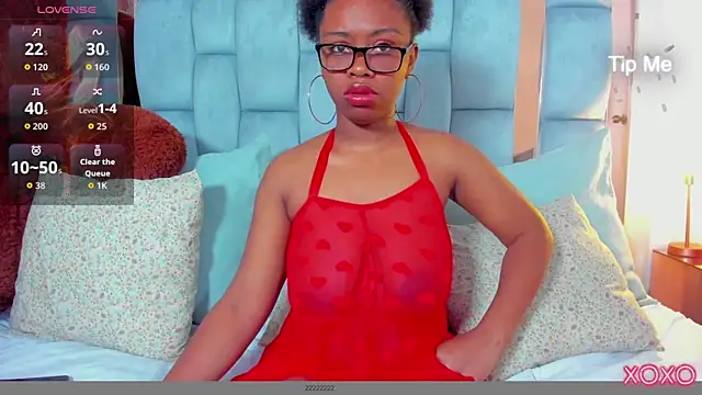 Snapshot of hazellanee chatting on 10, 5, 2026 hazellanee online show from 10, 5, 2026