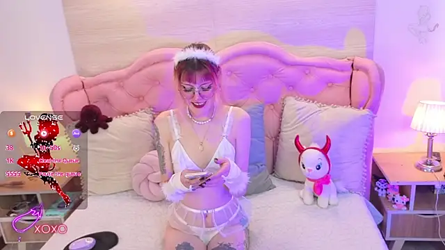 Rossiie Hunt  online show from 18, 11, 2025