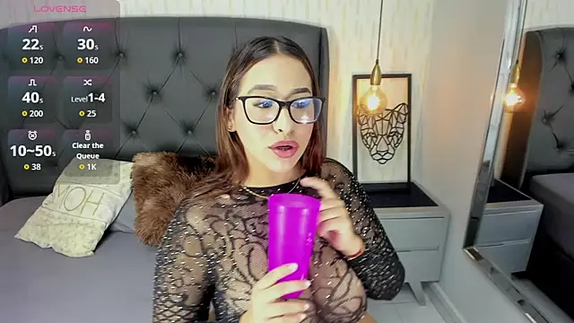 JULIETABONET online show from 12, 6, 2026