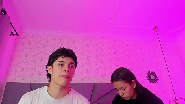 meganandtylerr19 online show from 24, 11, 2025