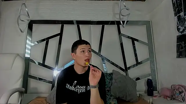 ANLLELOAndANGELA online show from 5, 4, 2026