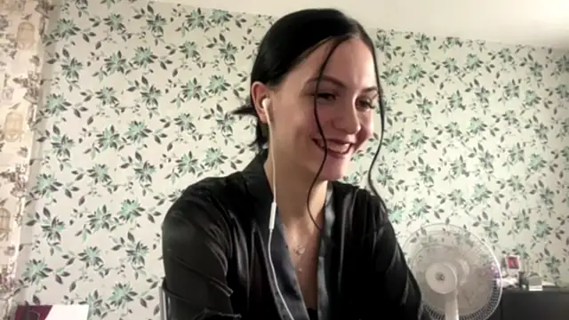 Snapshot of DevoraShaban chatting on 22, 9, 2025 DevoraShaban online show from 22, 9, 2025