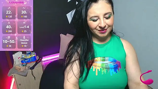 AgataThompson  online show from 26, 9, 2025